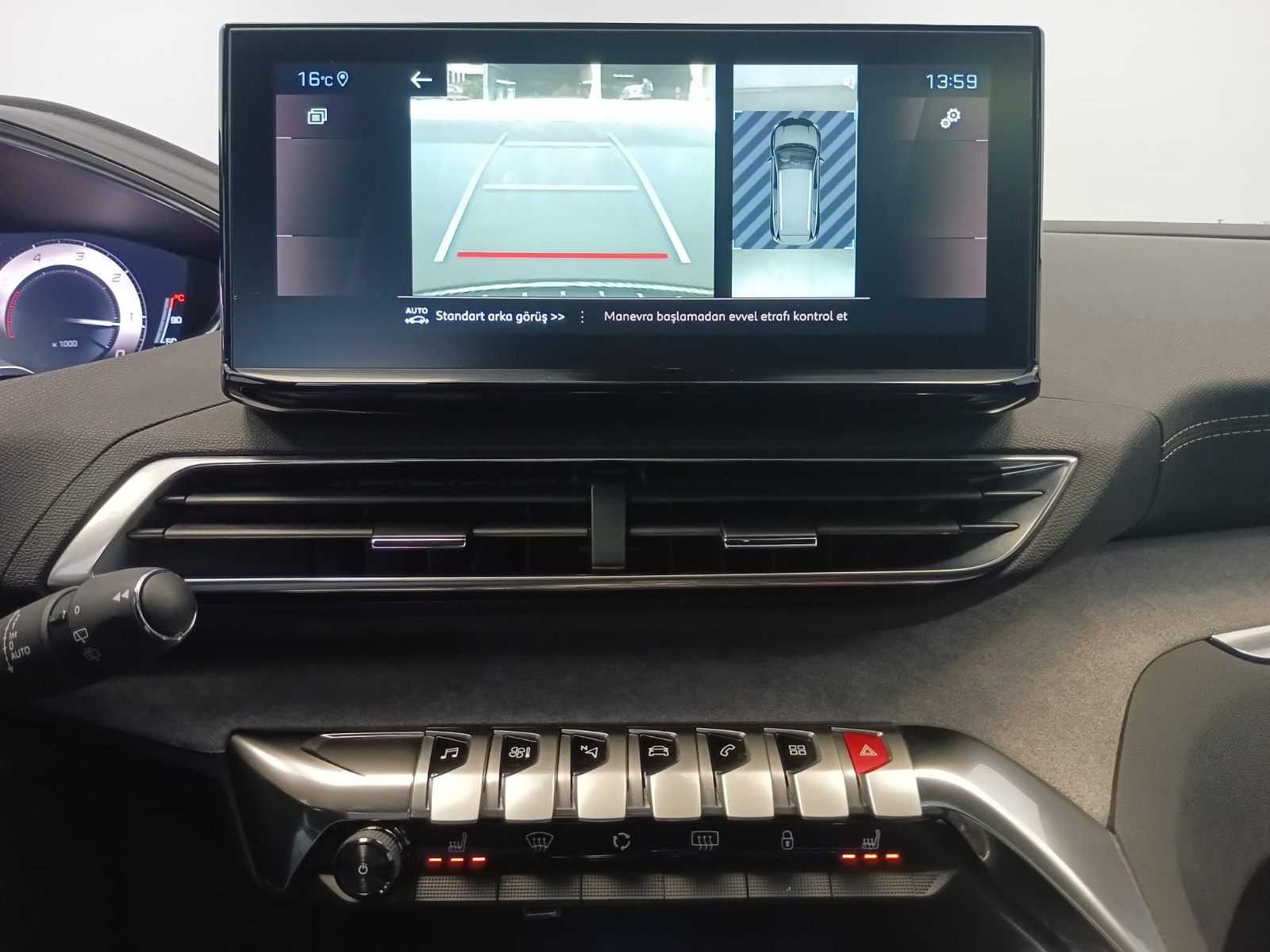 PEUGEOT 5008 18